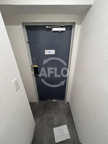 玄関　スリーデイズ新大阪　玄関