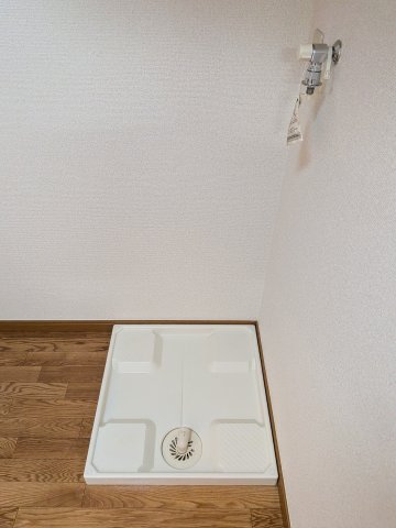 その他　室内洗濯機置場です