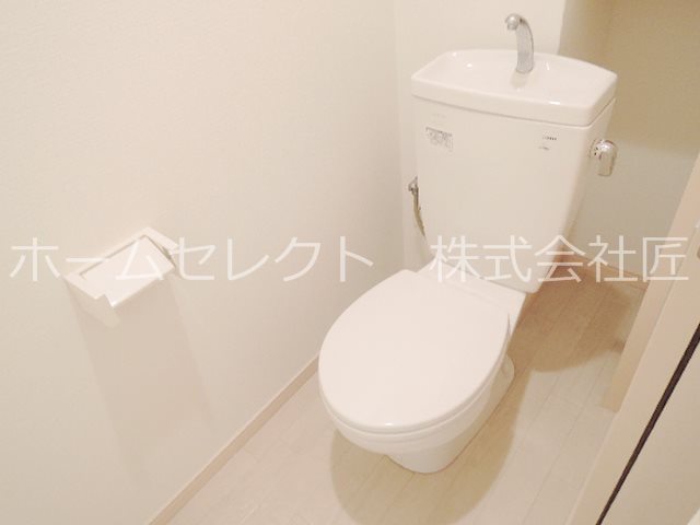 ルビーノ帝塚山のトイレ写真