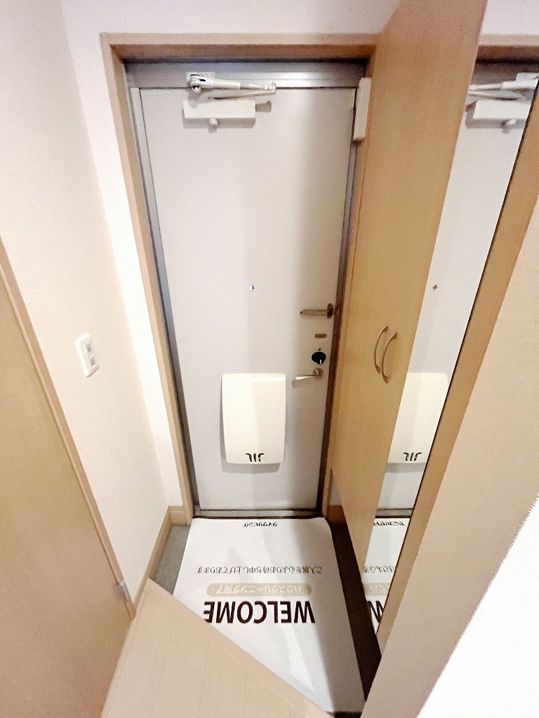 東急大井町線 尾山台駅 徒歩7分 2階建 築12年の玄関写真