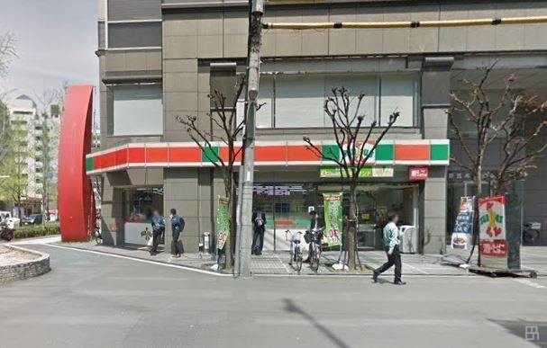 コンビニ　サンクス大阪西本町店（コンビニ）まで538m