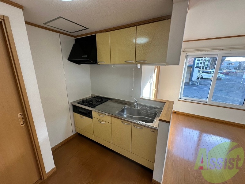 キッチン　２口システムキッチンですのですぐにお料理に使えます！