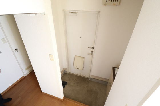 玄関　他号室のお写真です