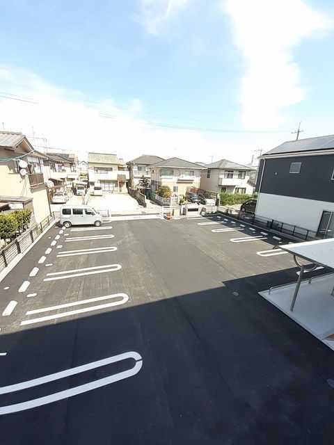 駐車場　駐車場