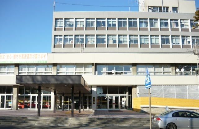 役所　市役所（役所）まで700m