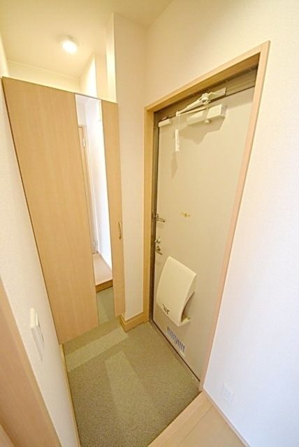 玄関　★お問い合わせはタウンハウジング東京仙川店まで★