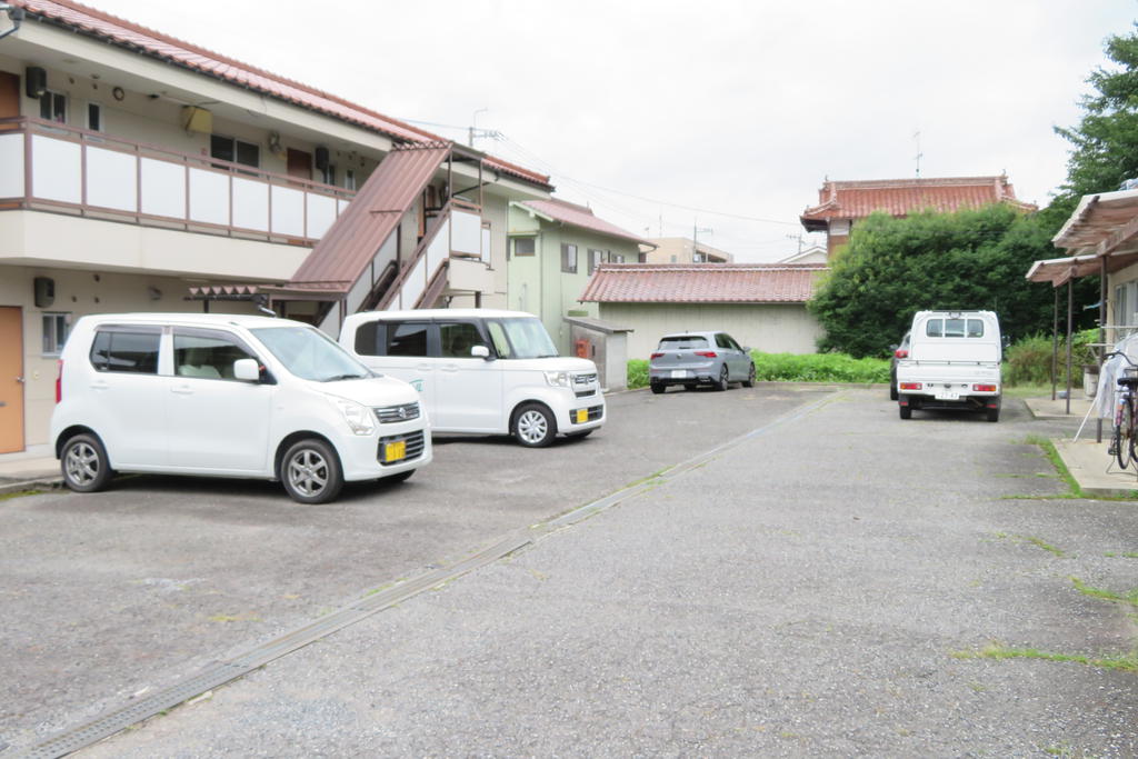 【桧山コーポの駐車場】