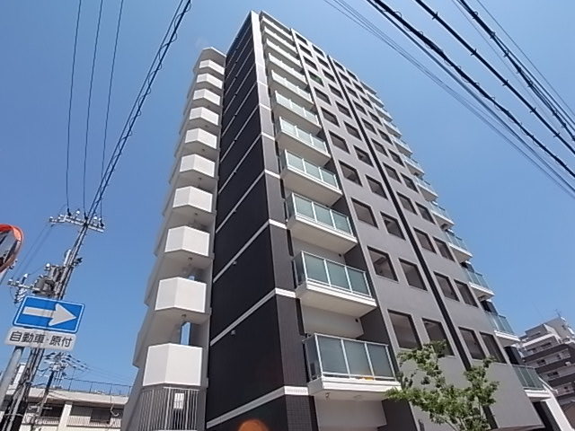 神戸市中央区花隈町のマンションの建物外観