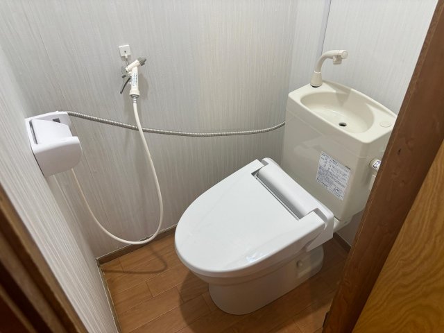 【山田アパートのトイレ】