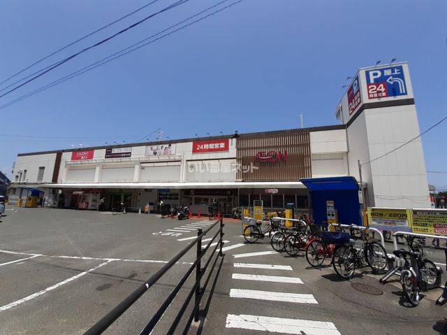 【福岡市早良区賀茂のマンションのショッピングセンター】