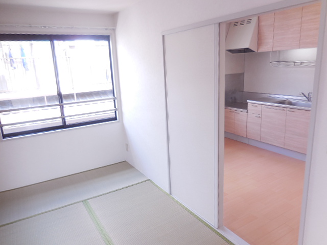 その他部屋・スペース　フローリングにリフォーム済です