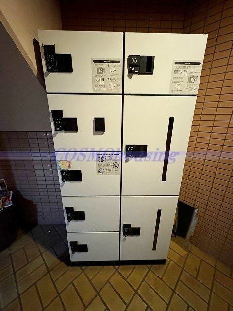 エントランス　宅配ボックス完備