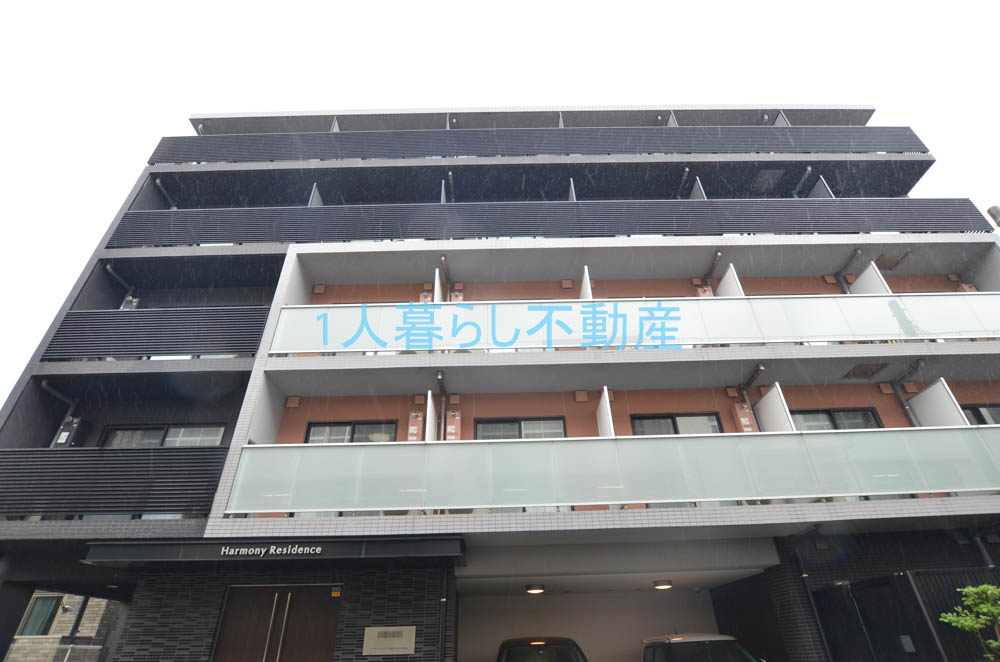 【大田区西糀谷のマンションの建物外観】