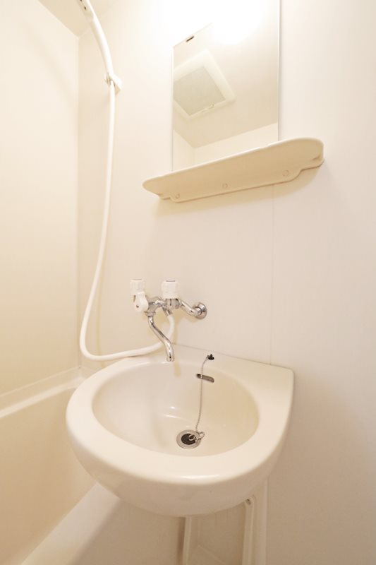 洗面設備　温水給湯