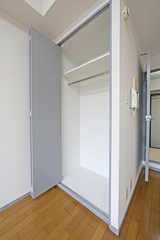 収納　クローゼット
