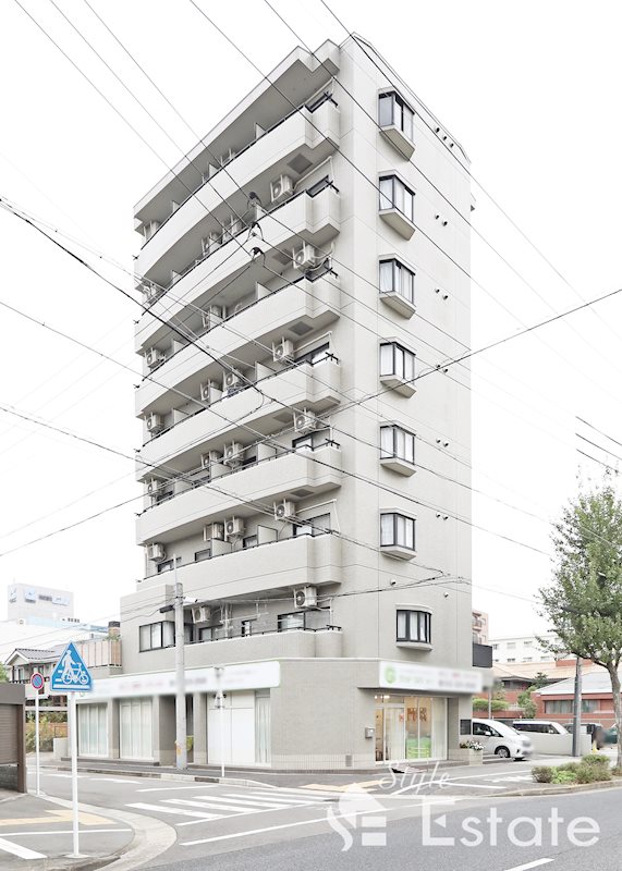 建物外観　デザイナーズ　オートロック