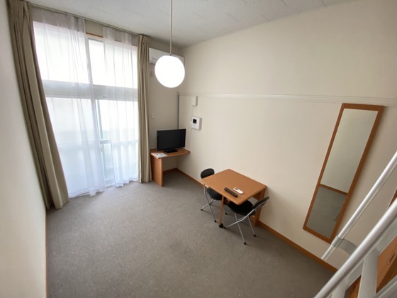 居室・リビング　※別部屋の写真です