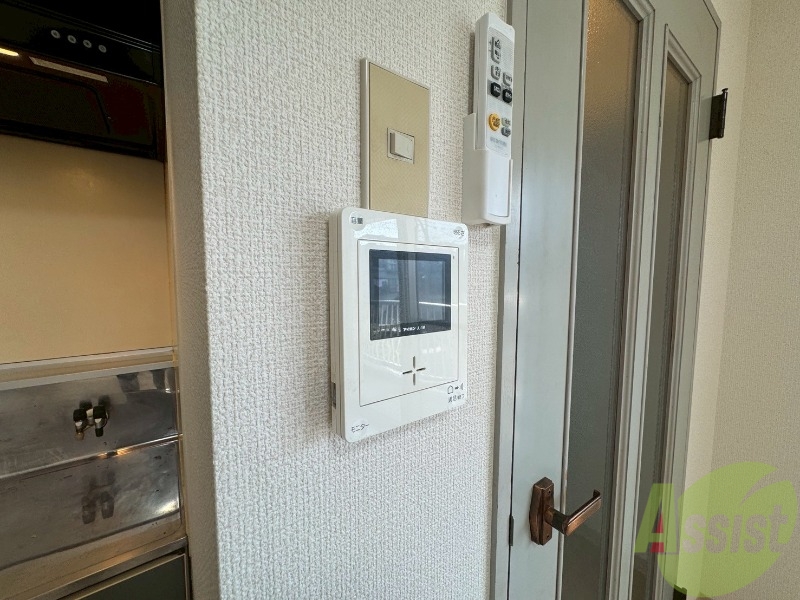 セキュリティ　ＴＶモニター付インターホンです。来客者の顔が見えるので安心！