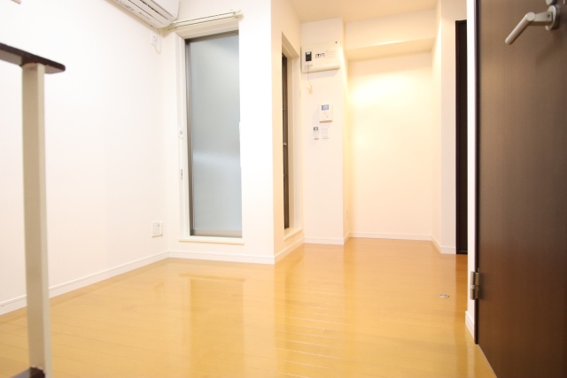 居室・リビング　※別室の参考写真の為、現況優先です。