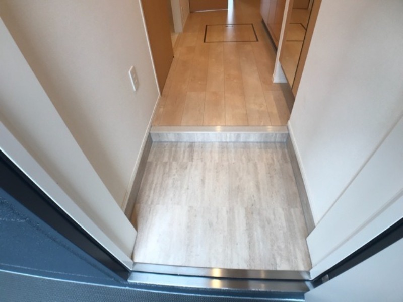 玄関　図面と現状に相違がある場合には現状を優先