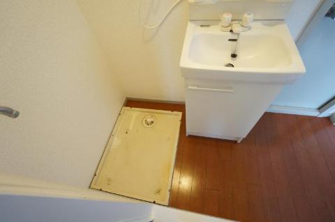 サンビレッジ鮎川　その他設備　洗濯パン