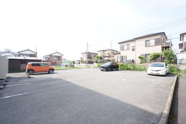 駐車場　お電話でのご予約がスムーズです！