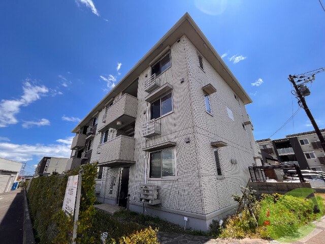 建物外観　名取市杜せきのした１丁目「Ｒｅ・ＥＡＲＴＨの杜にじ」