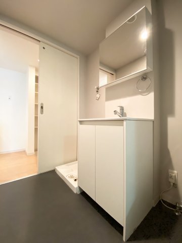 洗面設備　同仕様