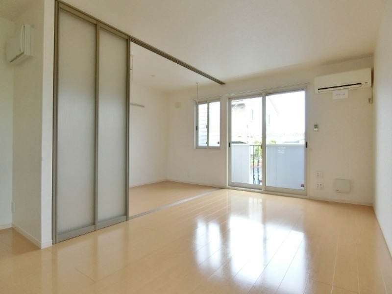 居室・リビング　図面と現状に相違がある場合には現状を優先