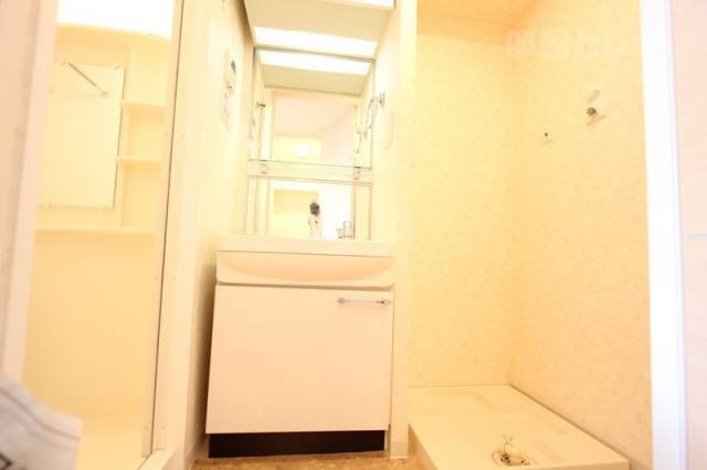 洗面設備　※３０１号室内装写真参照