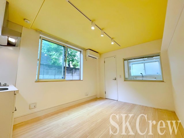 居室・リビング　別号室の写真です