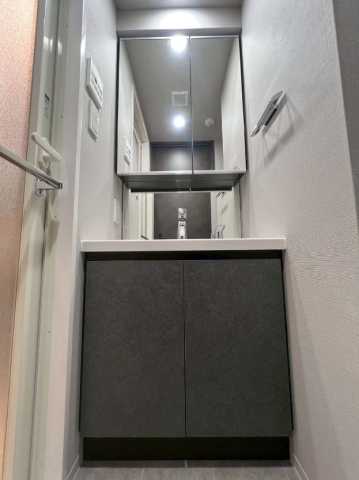 洗面設備　※他部屋の同じ間取りの写真になります。