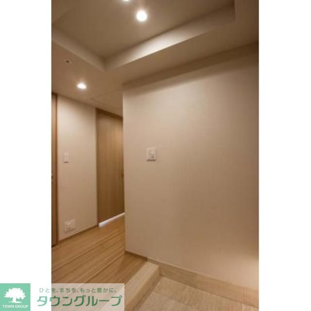 玄関　※写真は同タイプ住戸です。