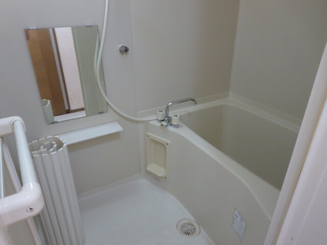 バス・シャワールーム　浴室