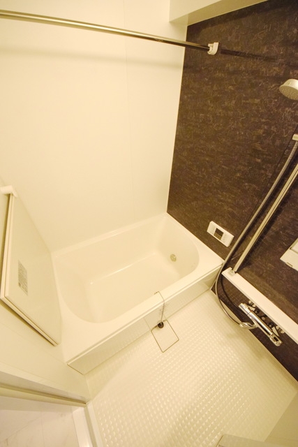 バス・シャワールーム　※別部屋参考写真