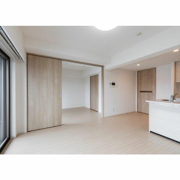 居室・リビング　※別部屋参考写真