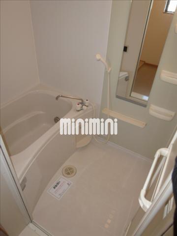 バス・シャワールーム　日々の疲れを癒すお風呂です。