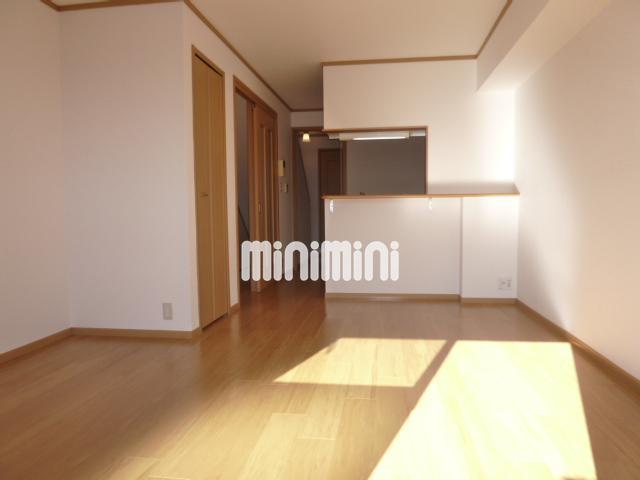 居室・リビング　対面キッチンのリビングです。