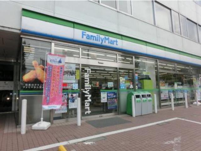 コンビニ　ファミリーマート横浜中山町店（コンビニ）まで166m
