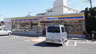 コンビニ　ミニストップ 堀切８丁目店（コンビニ）まで1279m