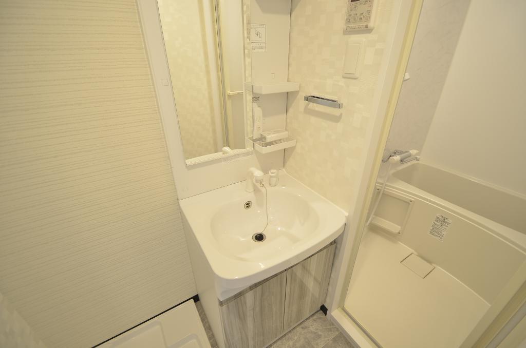 洗面設備　洗髪洗面化粧台