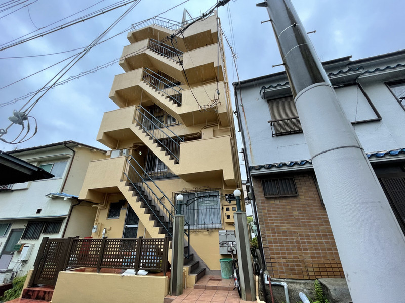 建物外観　ラムール西山町