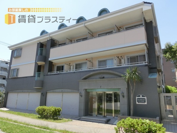 建物外観　公園ビュー。遮るものはありません