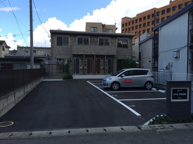 駐車場　駐車場