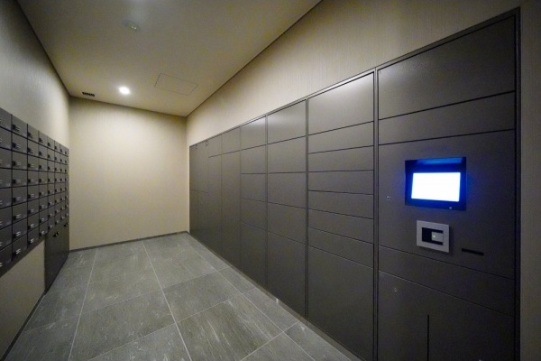 郵便局　渋谷富ヶ谷一郵便局（郵便局）まで301m