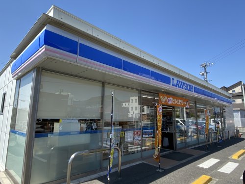 コンビニ　ローソン豊田上野店（コンビニ）まで96m
