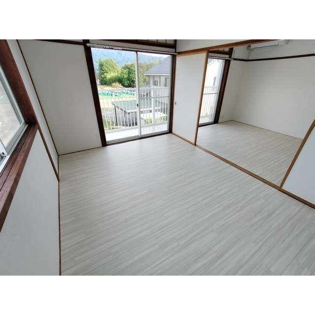 居室・リビング　※同物件の他の部屋の写真です。
