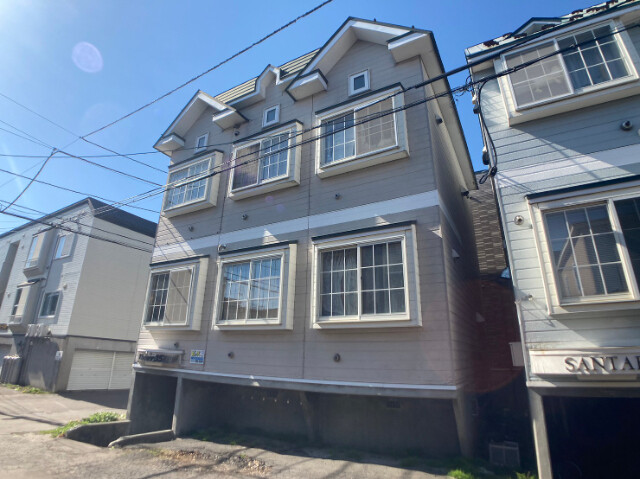 建物外観　札幌市東区北３５条東「クローバー３５」