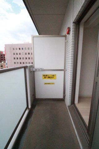 バルコニー　グランヴァン王子駅前　北区王子2