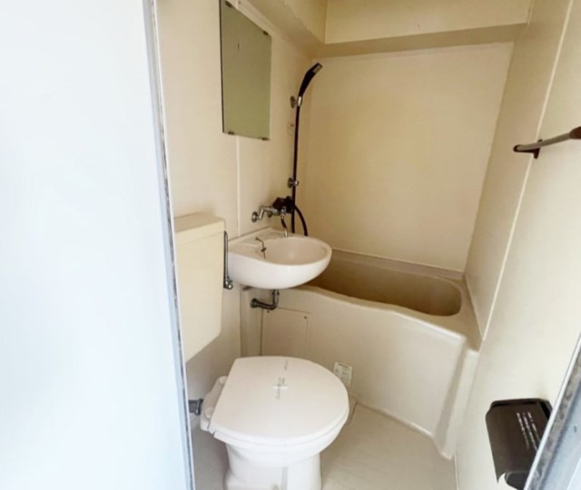 トイレ　別部屋同仕様タイプ